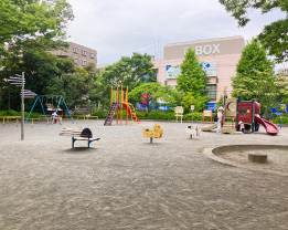 藤が丘駅前公園