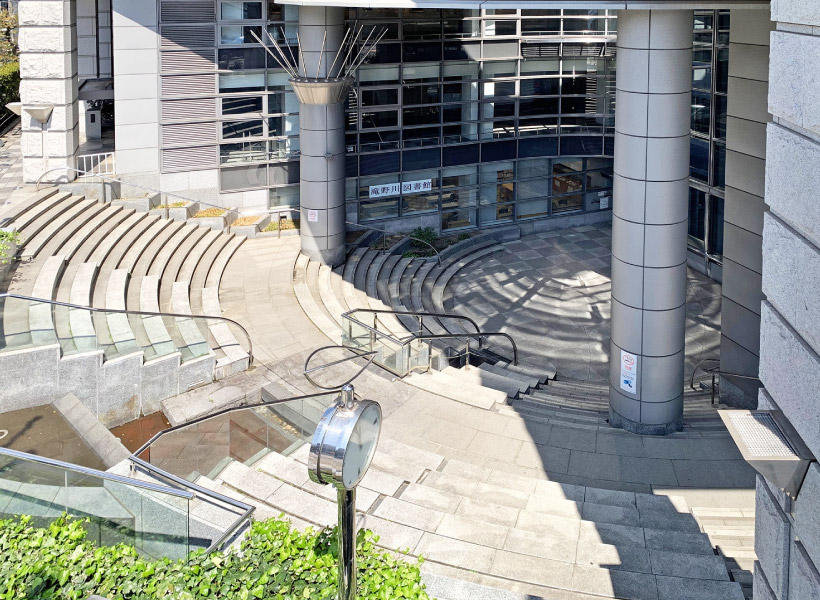 北区立滝野川図書館